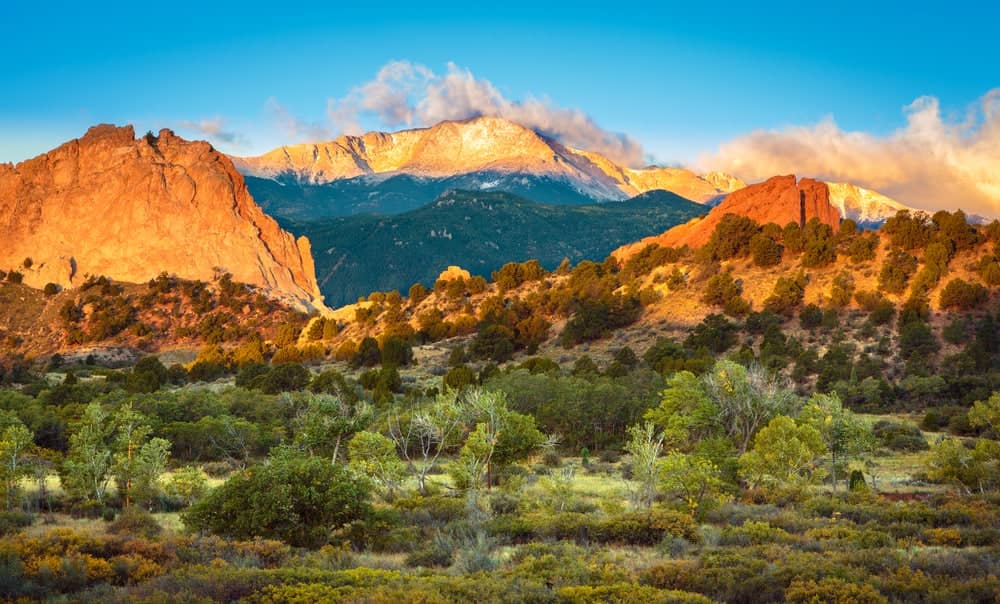 Garden of the Gods is a stunning natural wonder located in Colorado, known for its breathtaking red rock formations. This iconic destination attracts millions of visitors each year, who come to experience its awe-ins