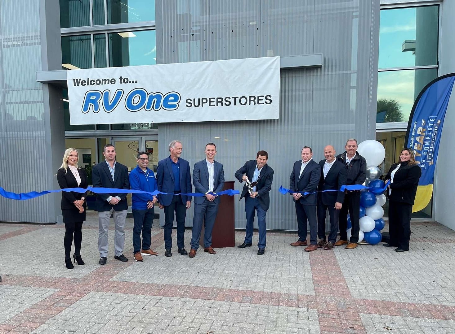 RV Retailer's new store in Jacksonville has a superstore grand opening event.