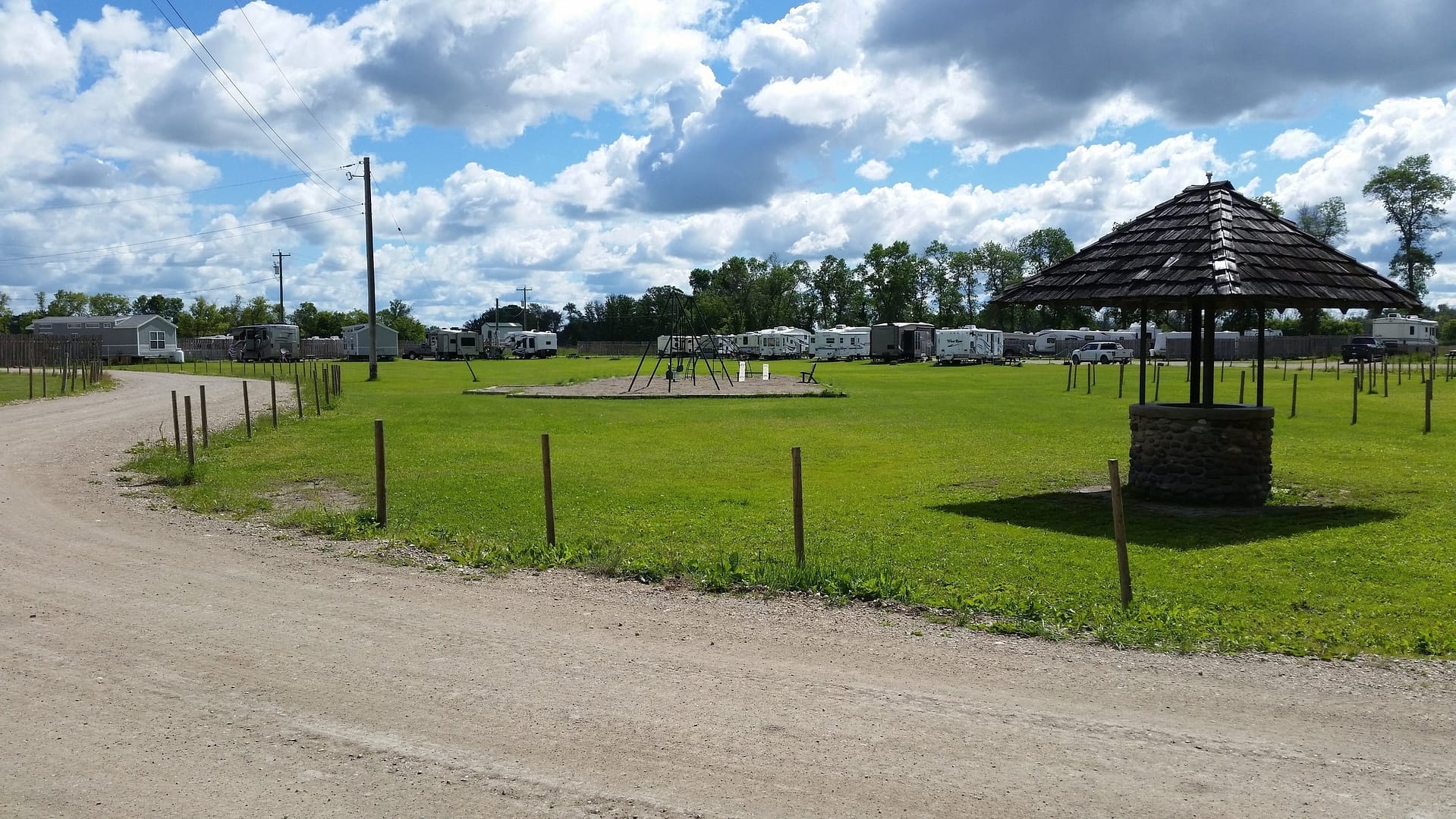 Turtle Crossing Campground, a dirt road with rv's and a gazebo, welcomed First Nations Leaders for discussions on expropriation.